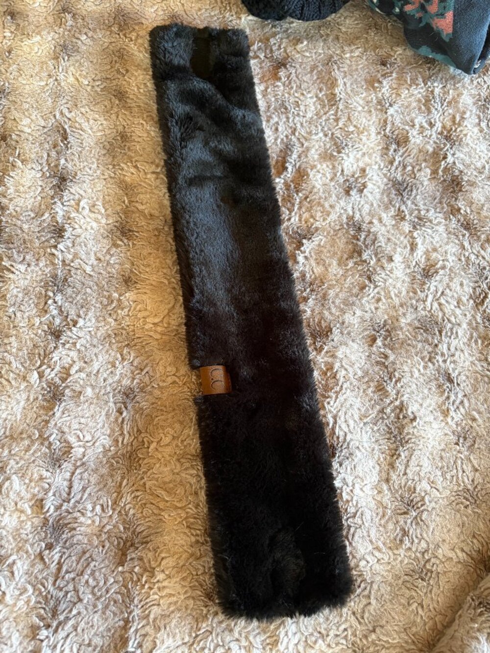 C.C. Black Faux Fur Sherpa Lined Soft and Warm Headband/Scarf, One Size